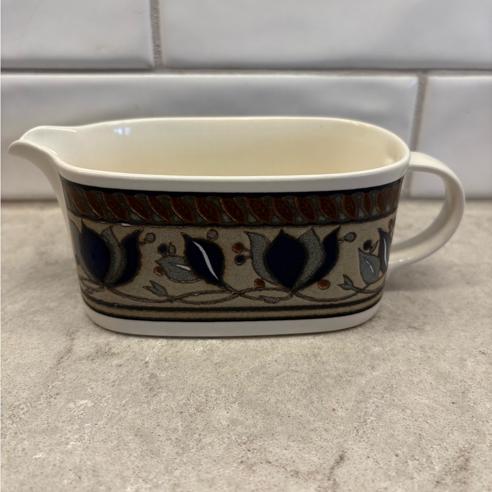 Mikasa Arabella Gravy Boat